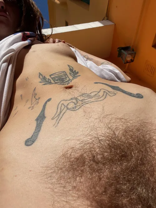 It’s a shame most men cant handle some hair