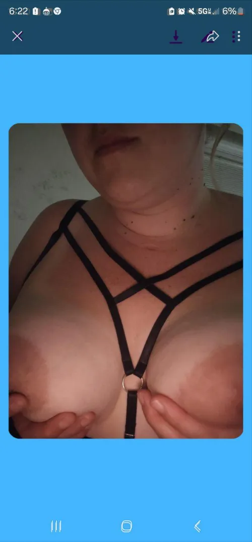 40m 35f looking for couples or a bbc male in quad city area for random fun if we all click