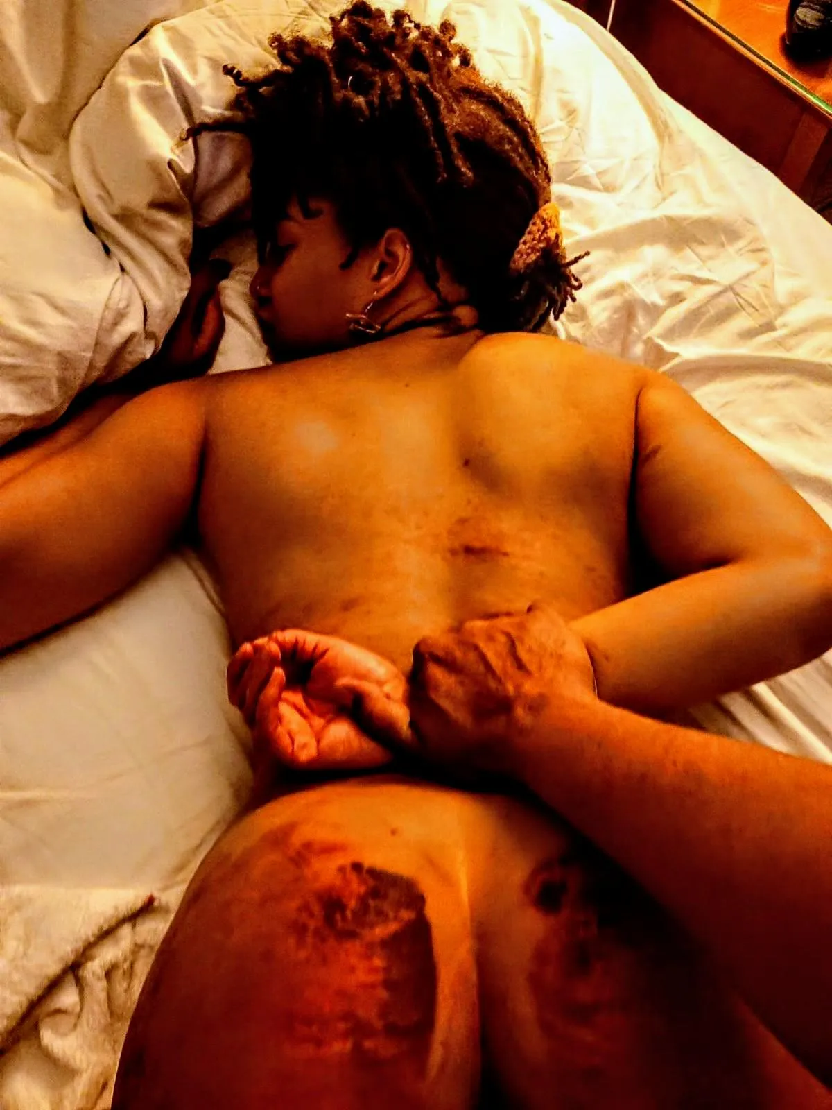 A whipped woman indeed 😌