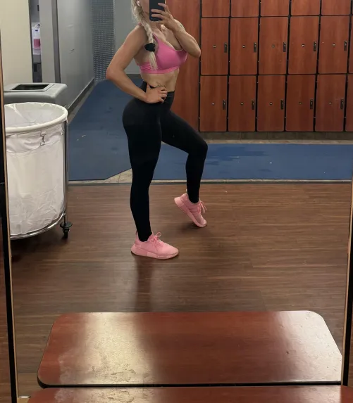 Do squats they said… now I’m out here causing distractions