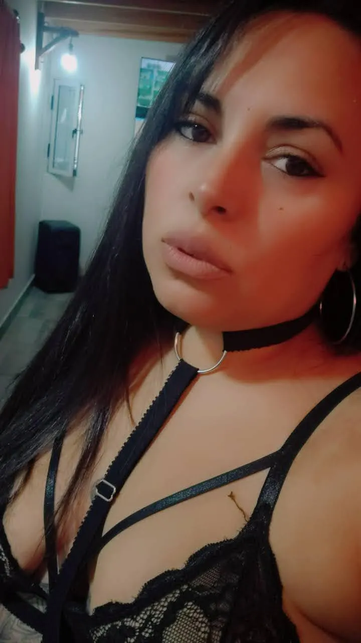 Do Turkish men like dominant brunettes?🔥🔥🔥