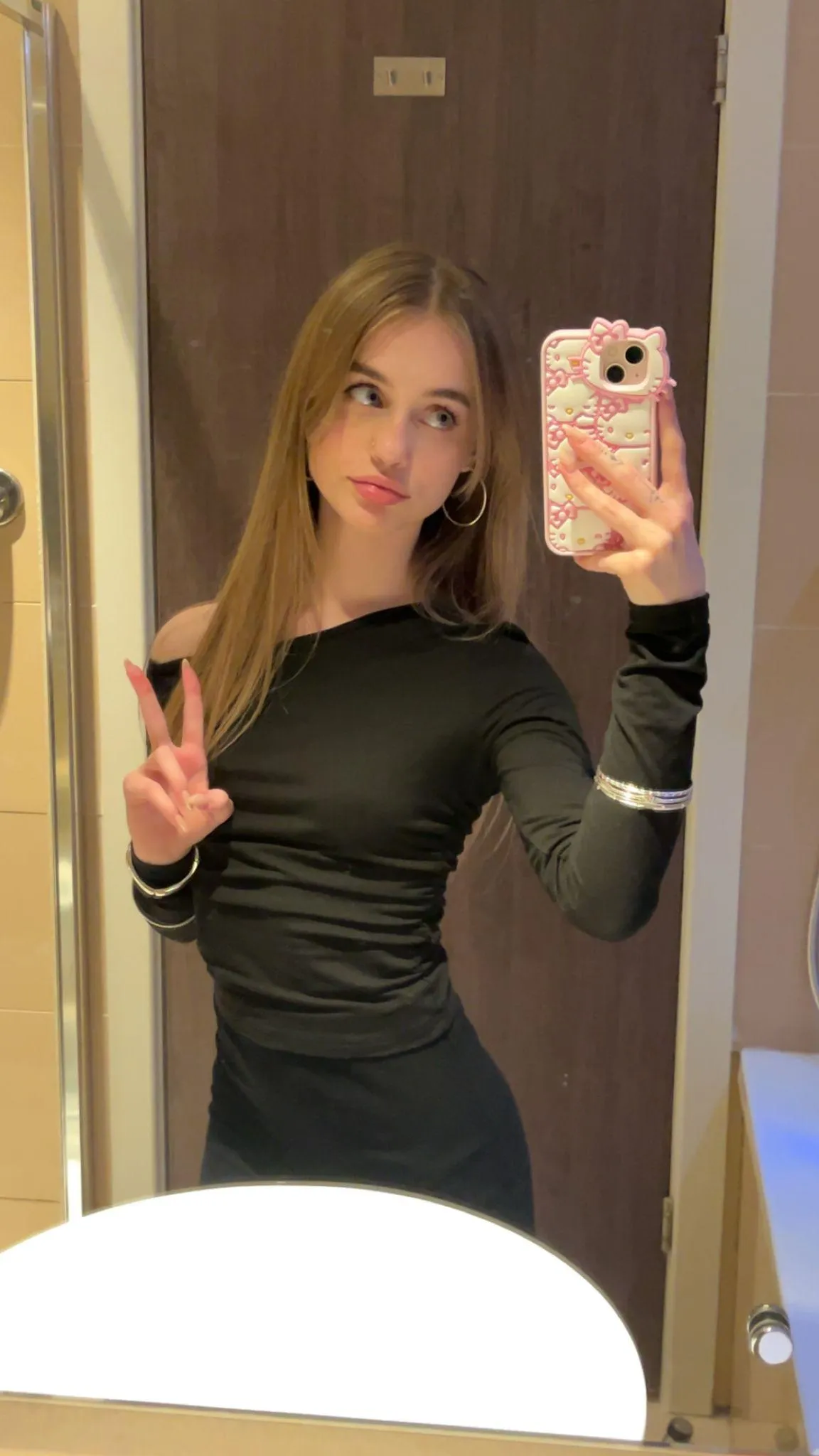 Just a cute mirror photo :3