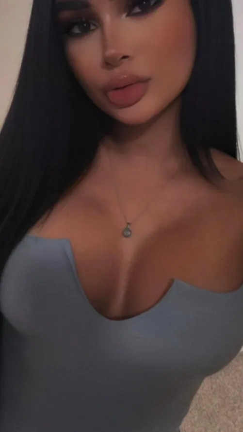 My slim and sexy body loves kisses..