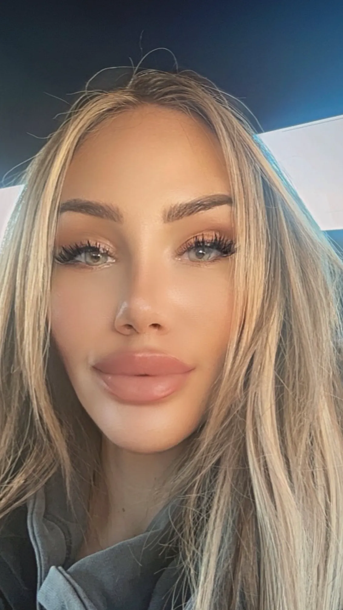 scream your name with these plump lips