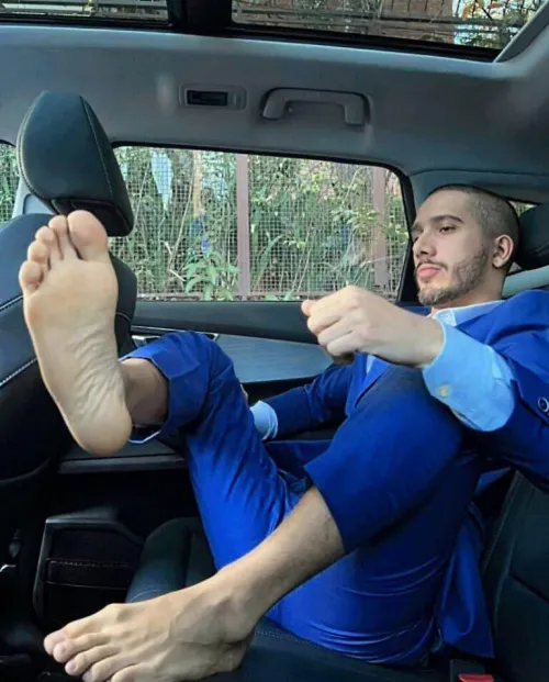 Wanna ride 🦶