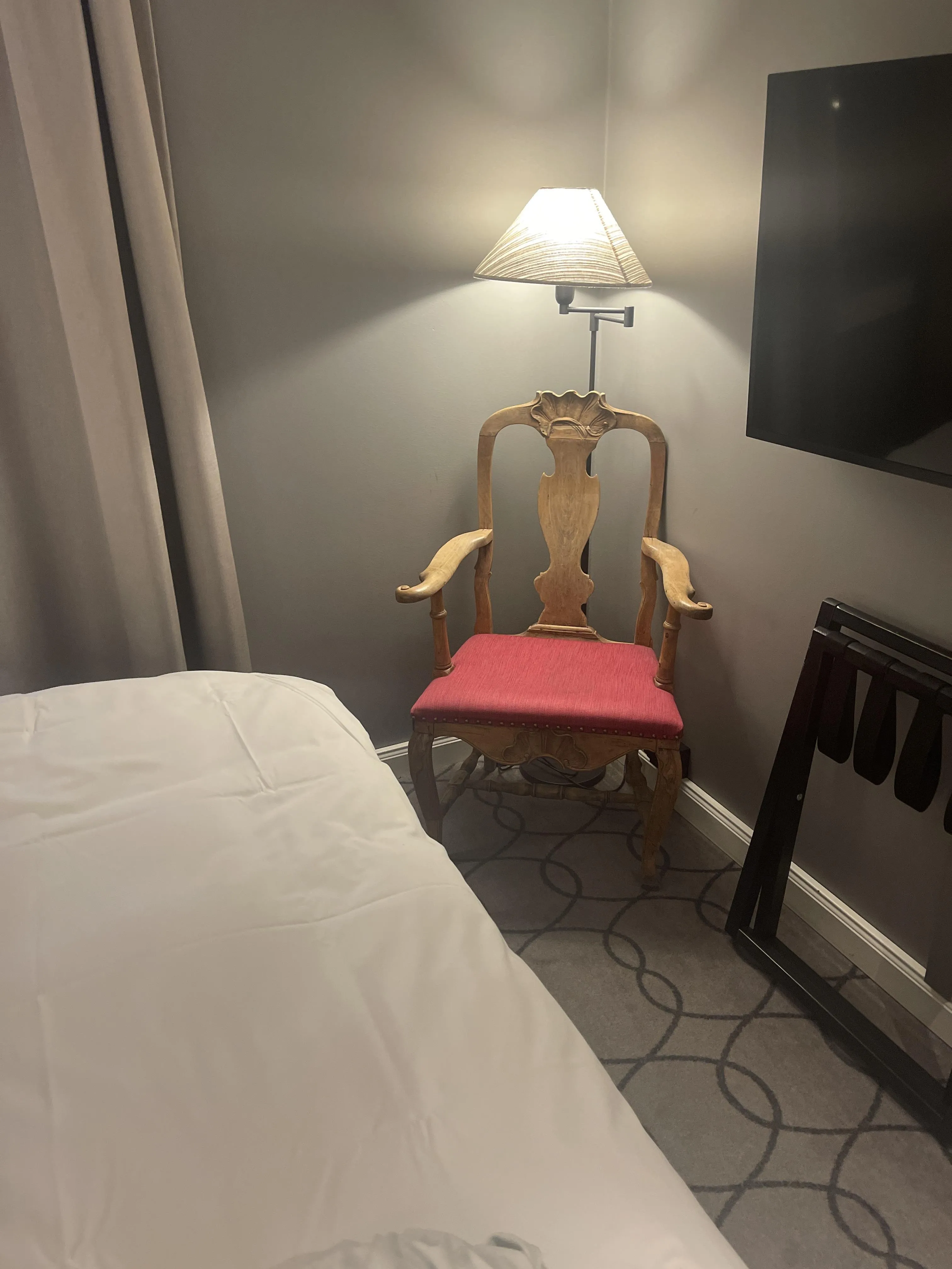 Ways to utilize this chair, but not have it apply any pressure to my clit?