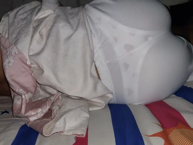 date wasnt interesting and a pity he didnt get to see what i was wearing under my pants ><