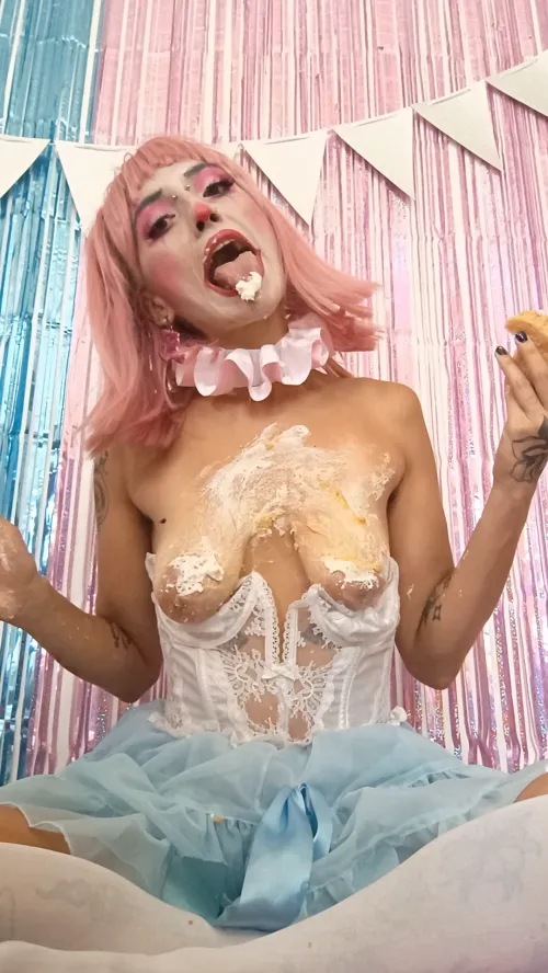 Eat pie from my clown tits