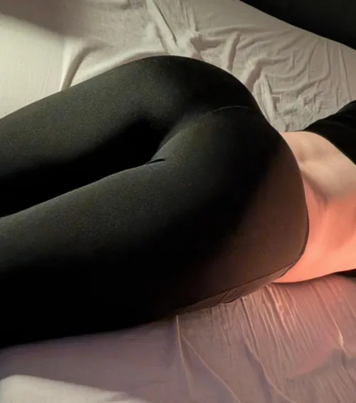 I got some new flares!! I think I look hawt <3