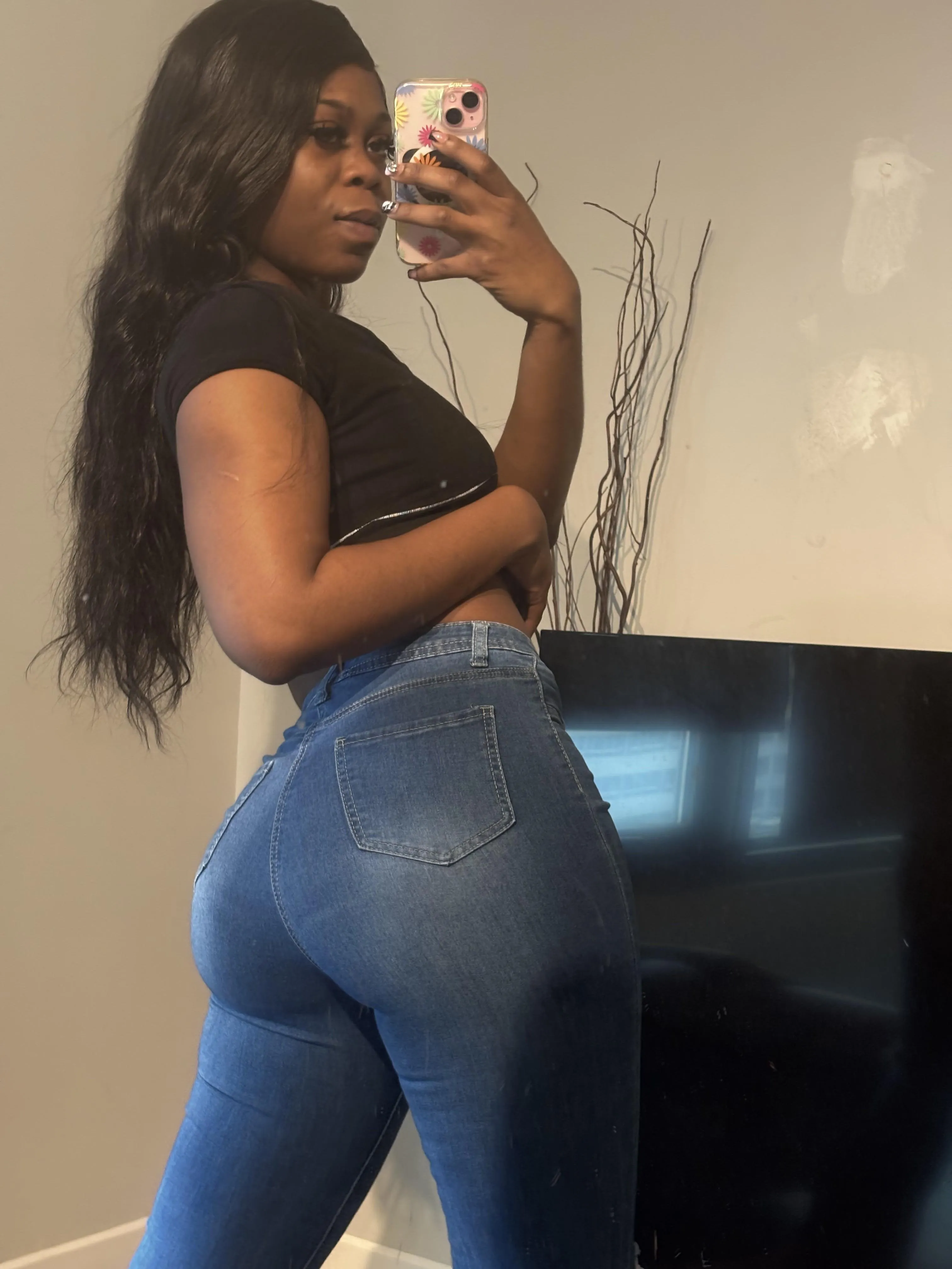 I know you love ass but do you like to eat ass?