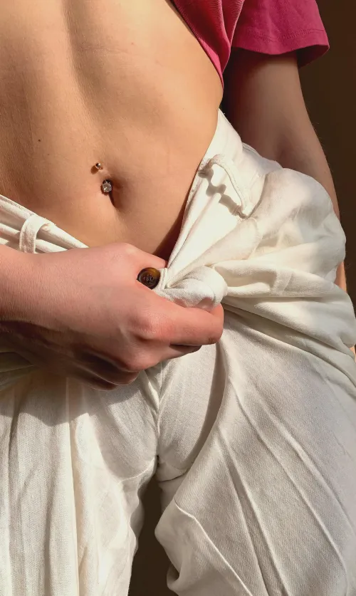 i love cameltoe and it makes me so horny