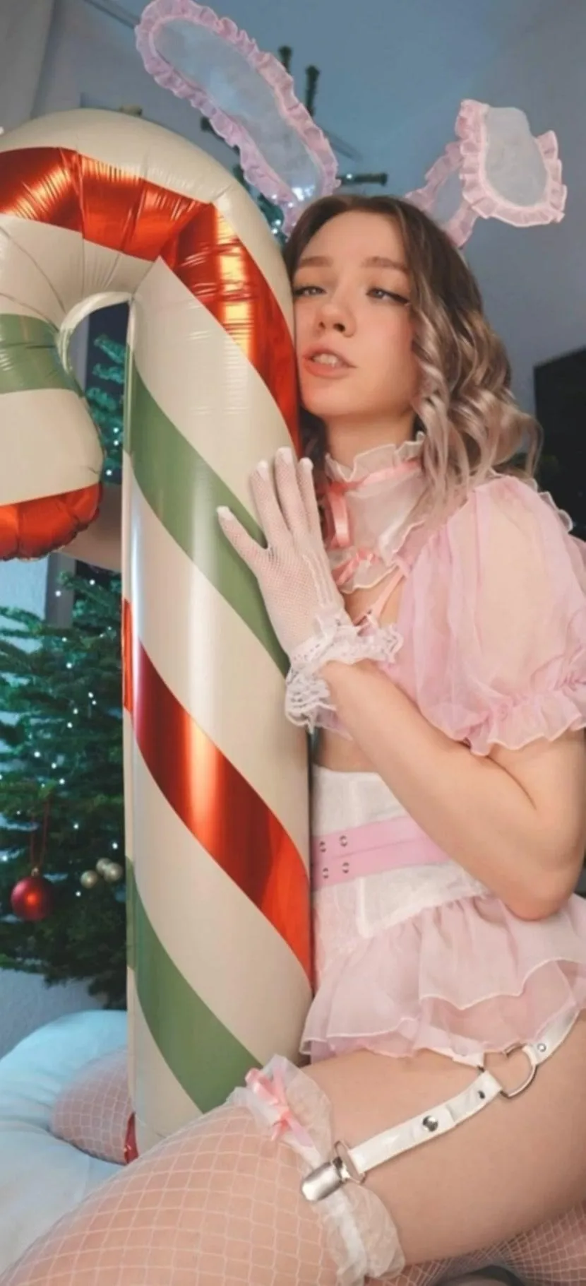 I wish I can hug your boner just like that