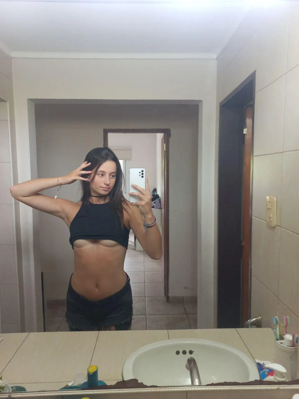 I'm shy, but I'm a bad girl who loves to touch herself