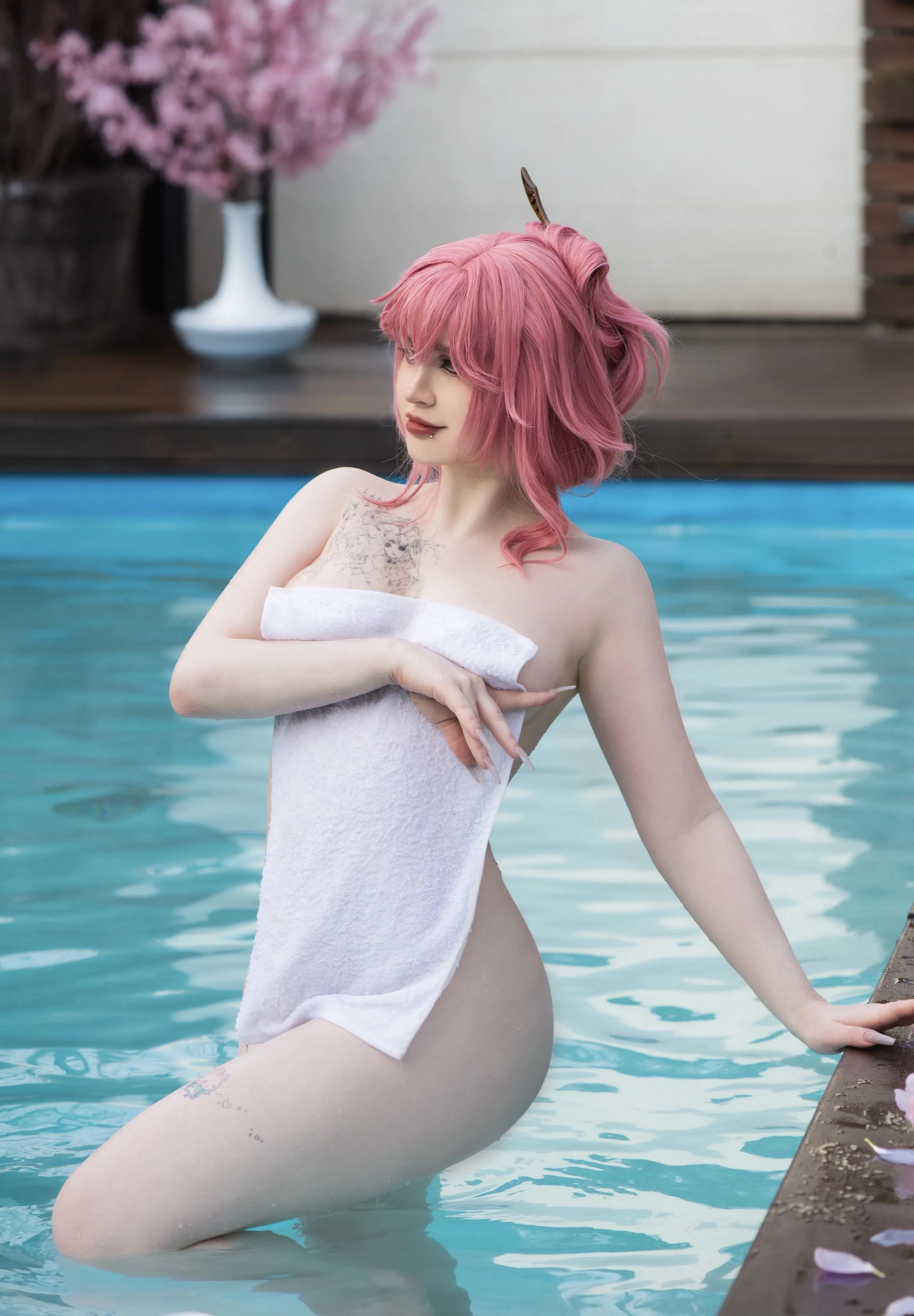 My Yae Miko cosplay (electro_alice)