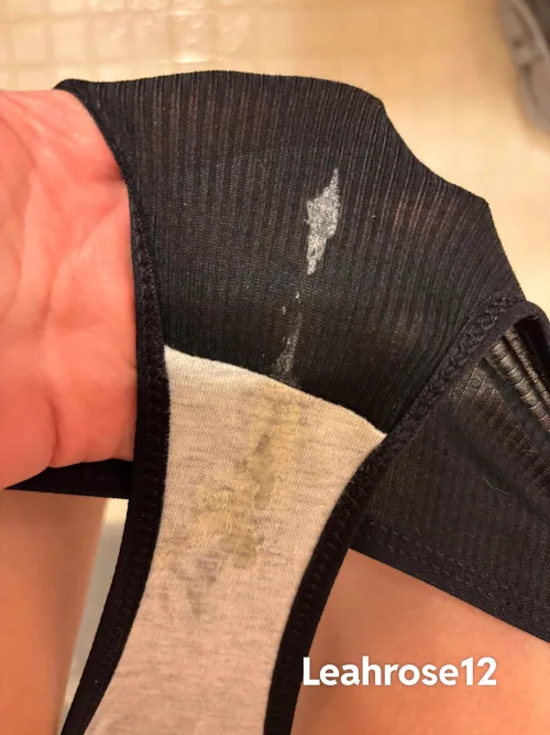 [selling] 4’8 petite selling my bras and panties! $30 each message me for more 🖤