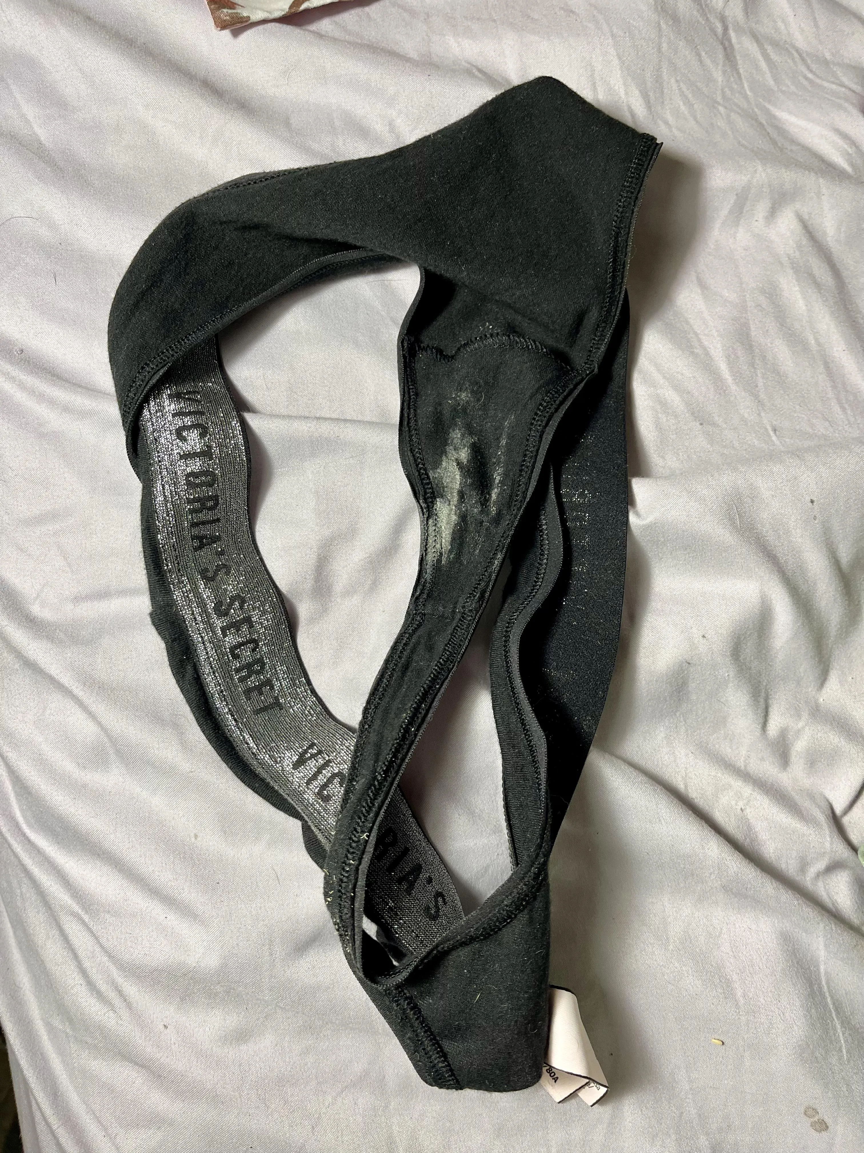 yesterday’s strong scented pair up for grabs and ready to ship 🤍 [selling]