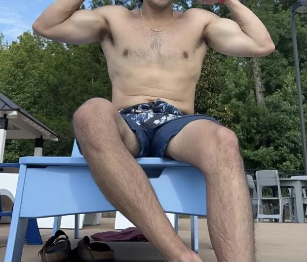 26, Irving [m4f] Looking to meet someone fun and see where things go. Any connections out there?