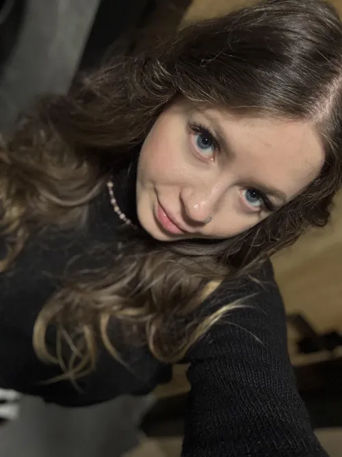 comment “yes Queen” if you like the view and want to serve me. Women’s Day edition 💁🏼‍♀️