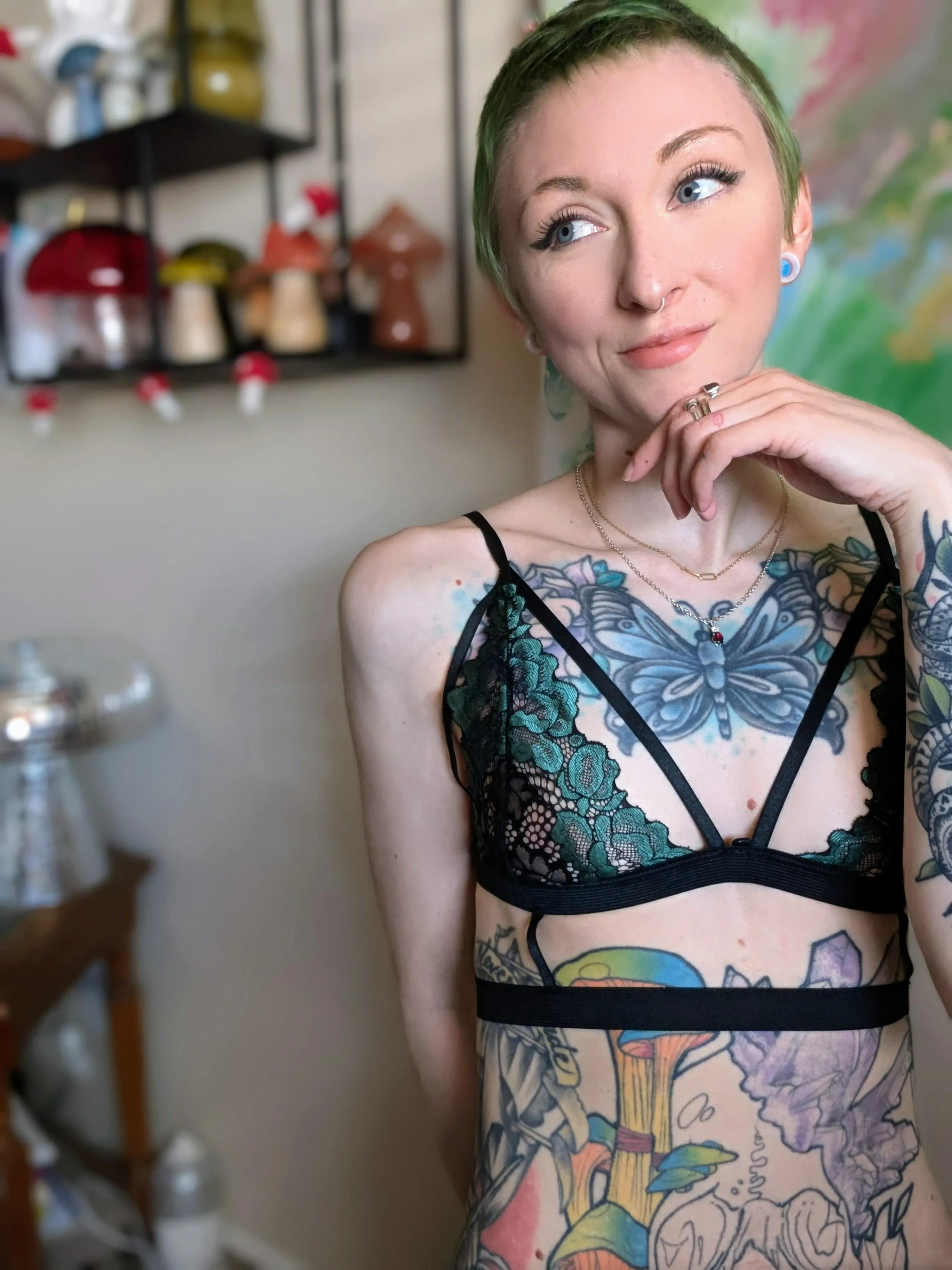 Dirty thoughts and a shy smile 🙈