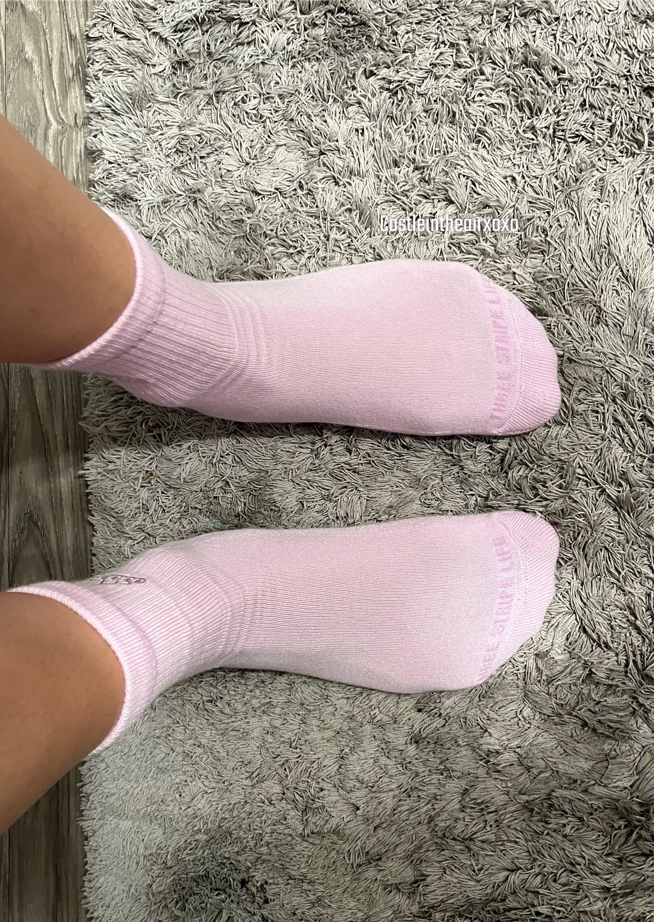 [f] not sure if they smell more like cheese or vinegar 💦 you tell me