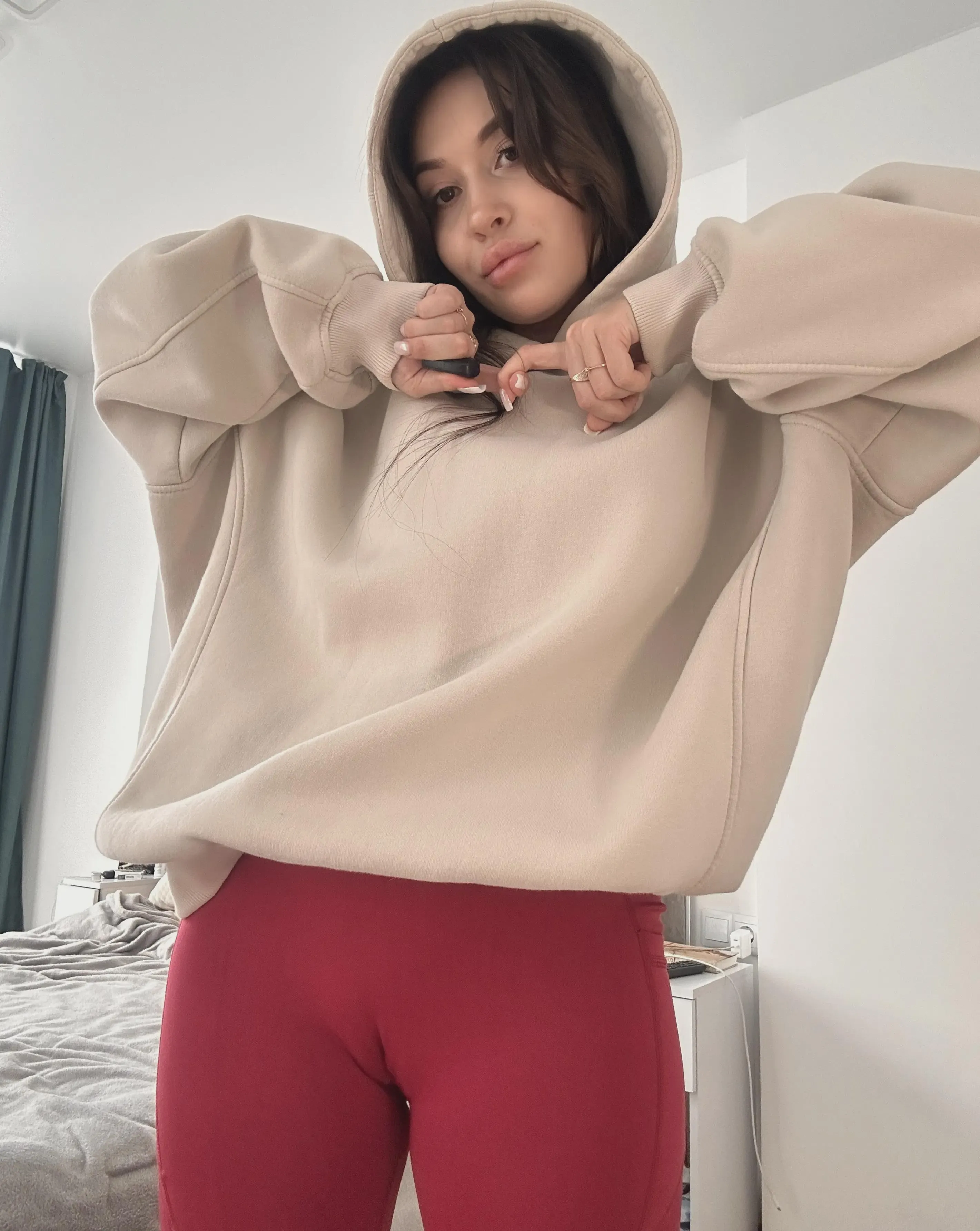 I like it when it's tight at the bottom and loose at the top