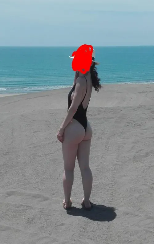 Me again!!! 39yo petit MILF