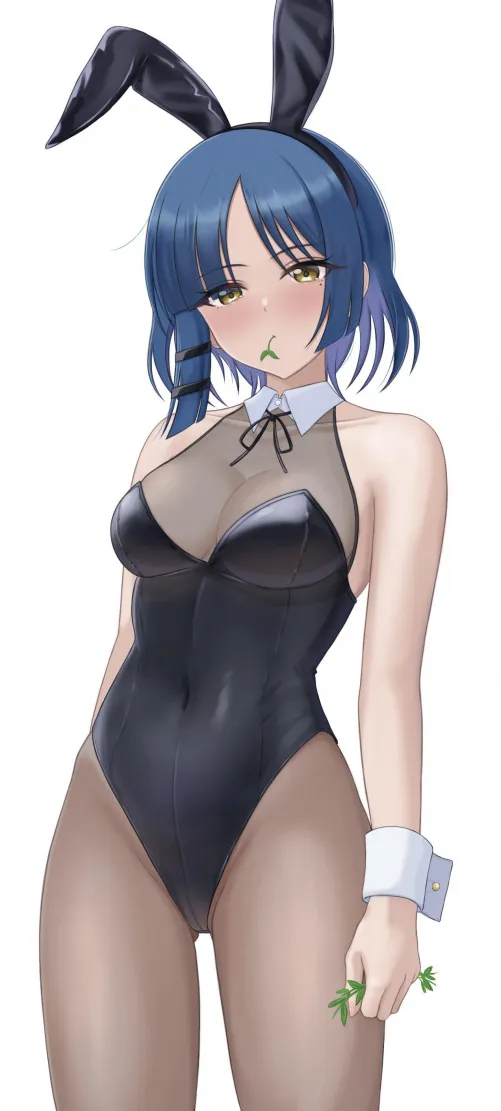 Sexy Bunny Girl Ryo Eating Grass