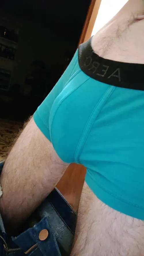 think I need some tighter briefs?