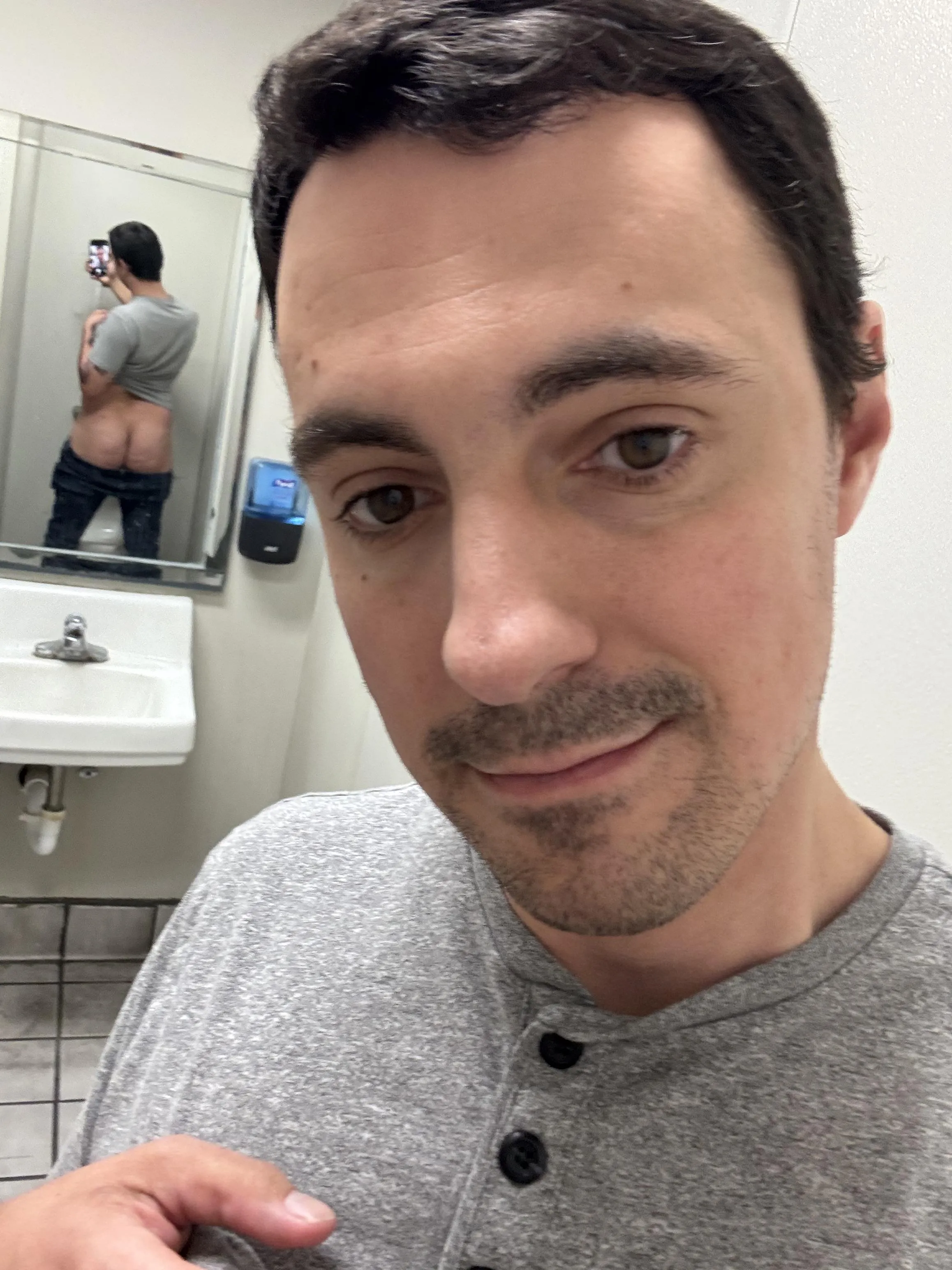 Well hello there 😘 [M4M]