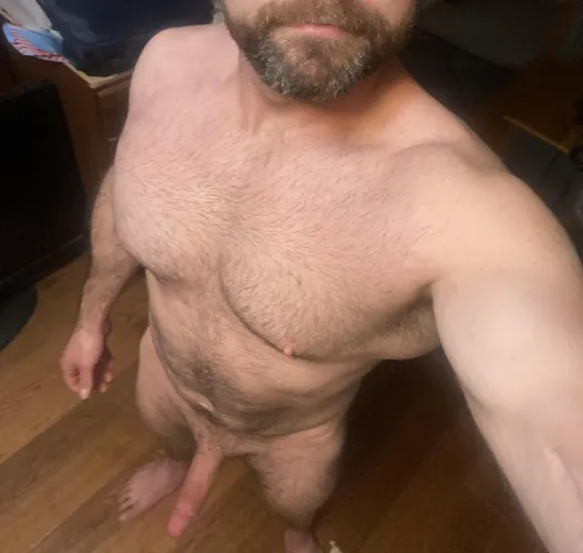 (39) just horny Sunday night