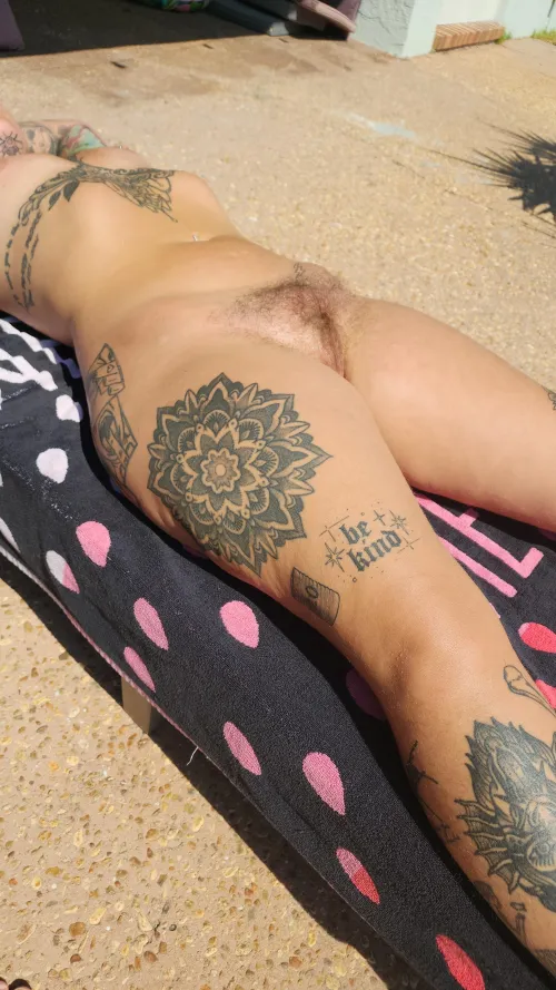 Cum Hang Out By The Pool