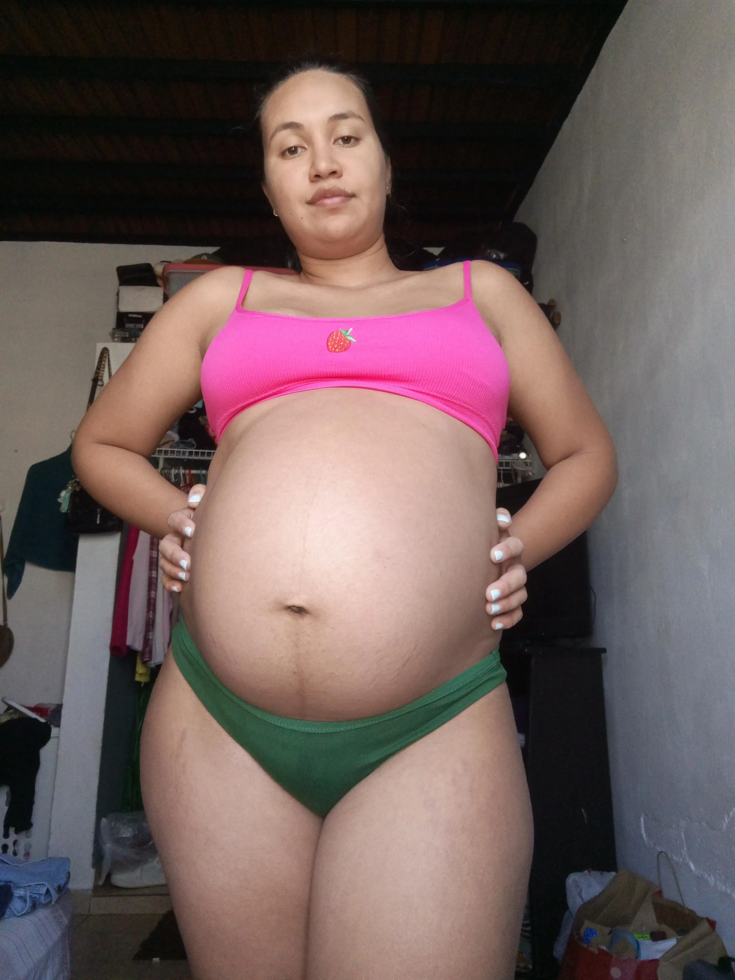 Full everywhere! Would you like to see me touch myself?