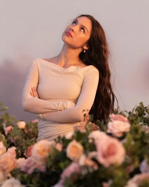 I had a 1 in 2 chance of being happy as a beautiful woman, but I instead got to be a gross ugly male. Maybe in the next life I'll be truly happy