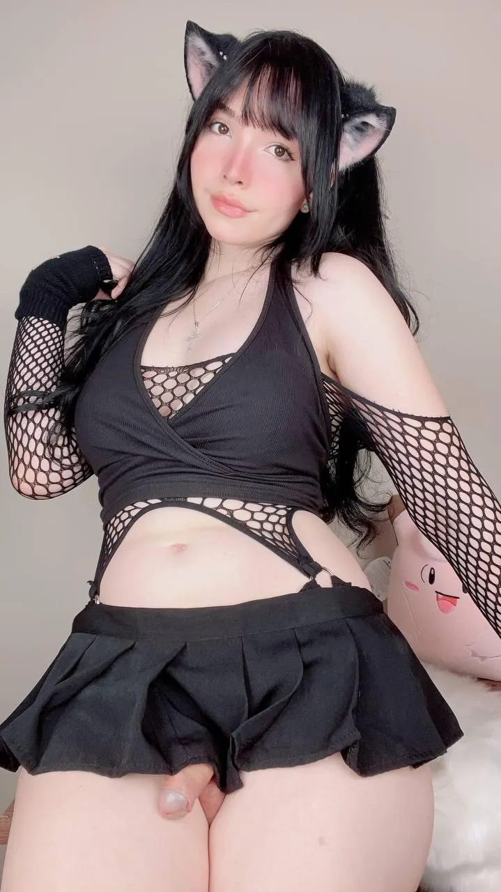 if i show you this before our date, would things get wild?