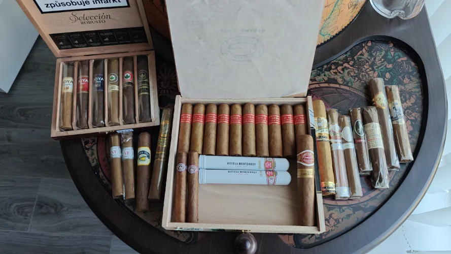Living in Ireland is such a pain when it comes to buying cigars. So when the wife brings care packages from trips home, it's always a treat 😁😁. Any of the new worlds here stick out to anyone?