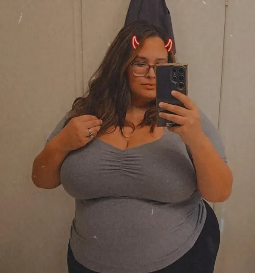 MF4F looking for FF play while hubby watches BUT open to couples NO swap