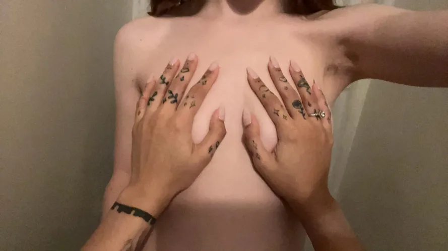 my wifes boobs 💗💞