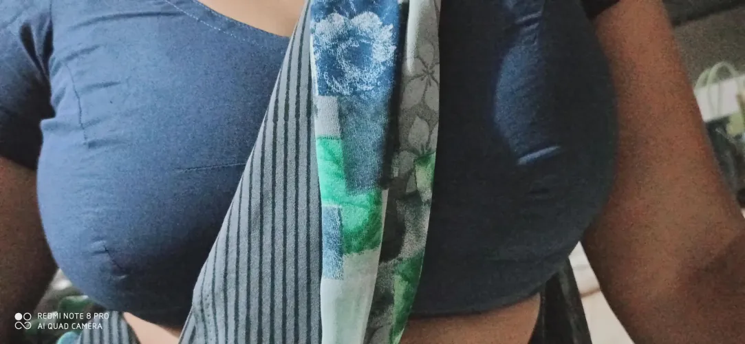 Suggest me best blouse tailor and new designs😍