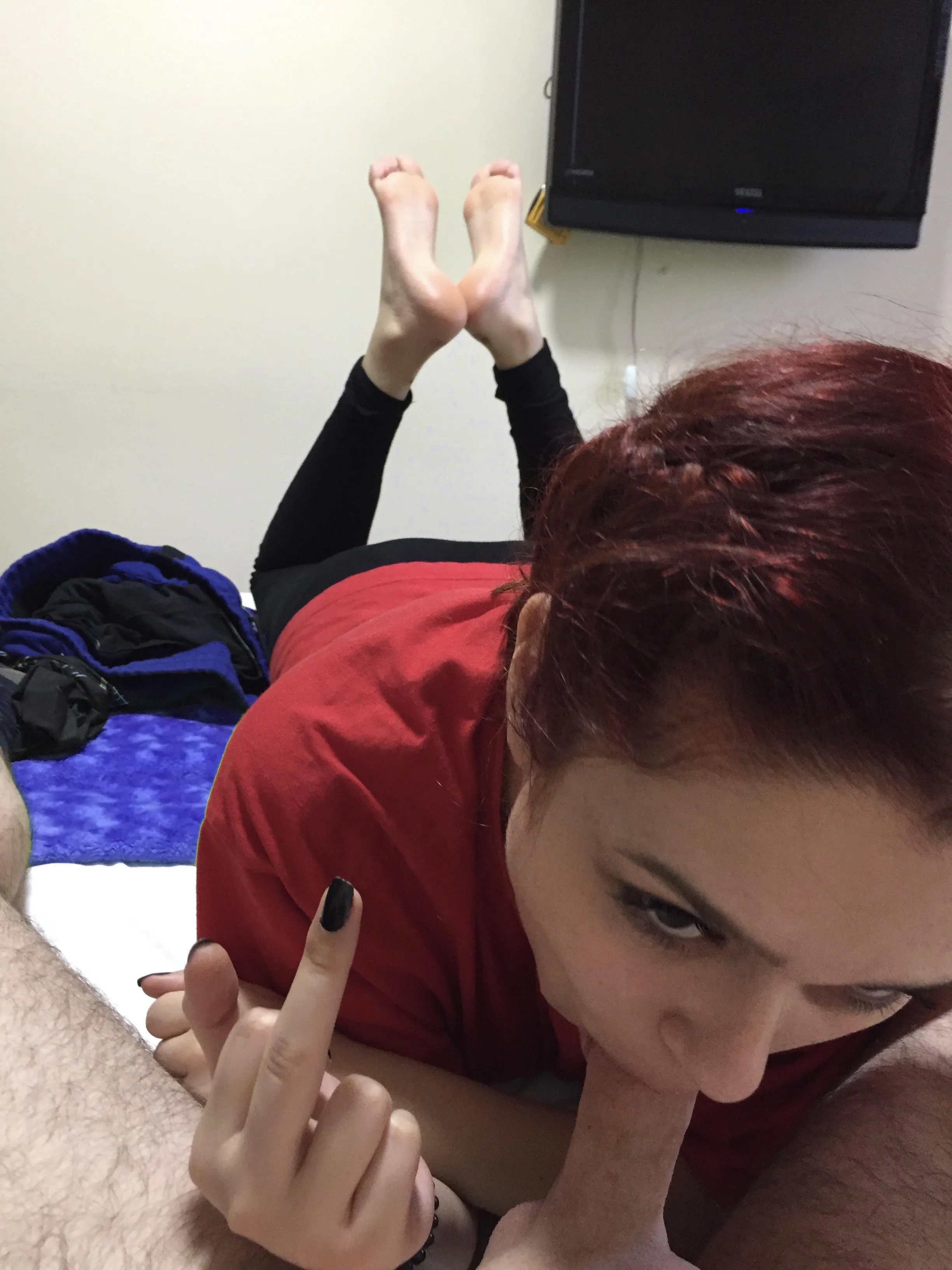 The pose makes him happy 😜