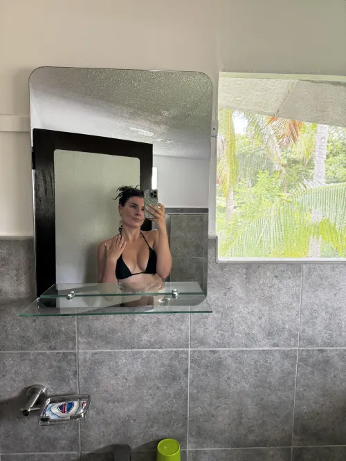 Would you finger a 31 year old hot wife?