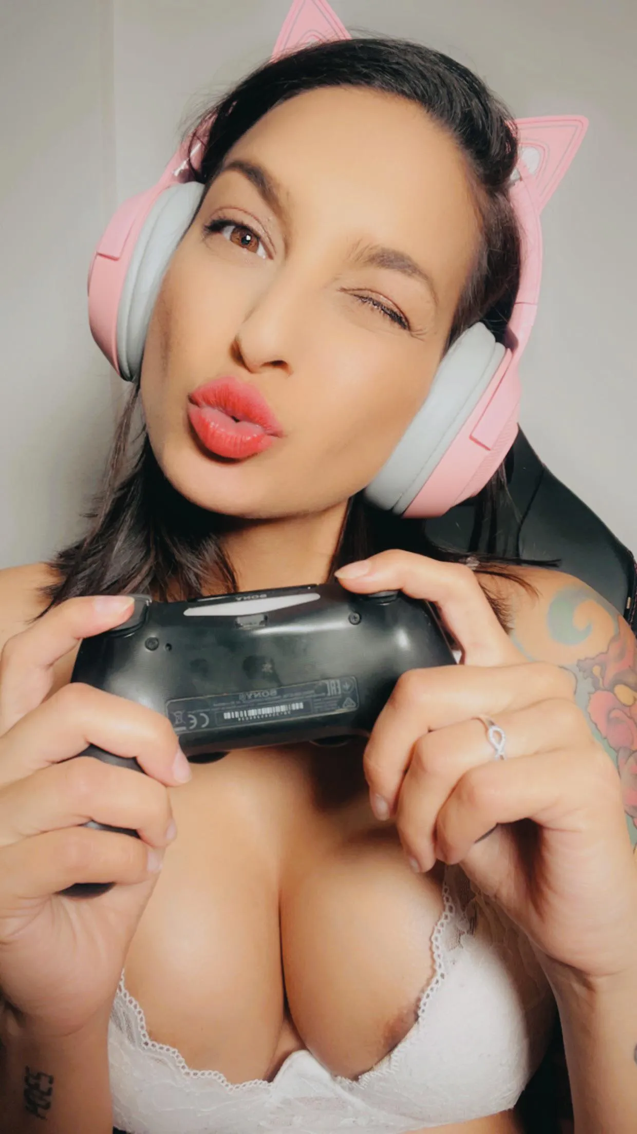 you play with me🔥