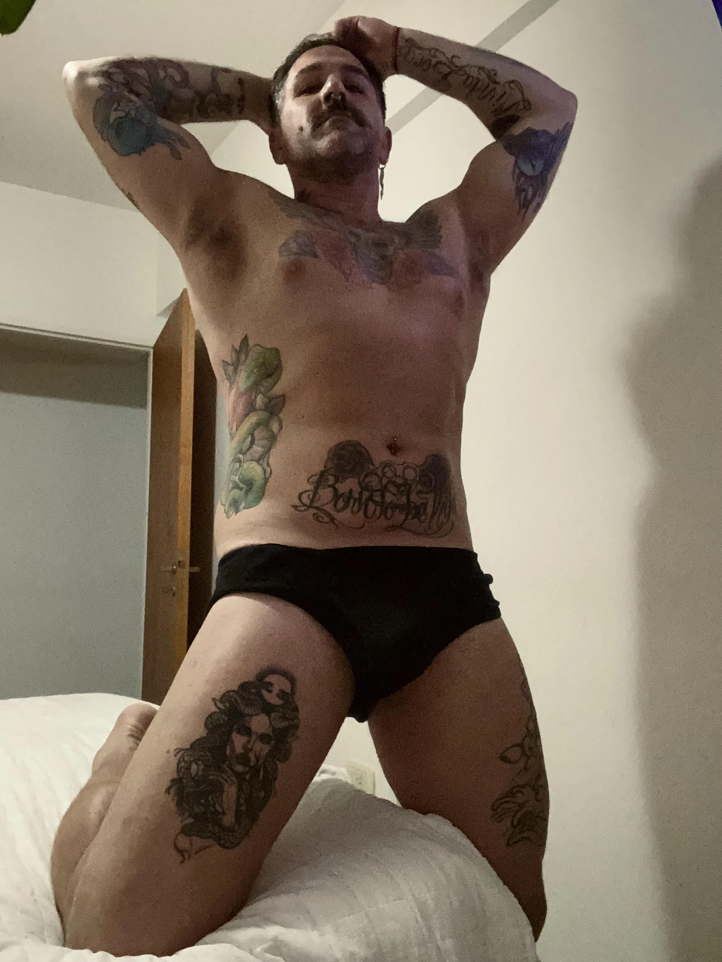 [37] If you came home and found daddy like this, what would you suck first?
