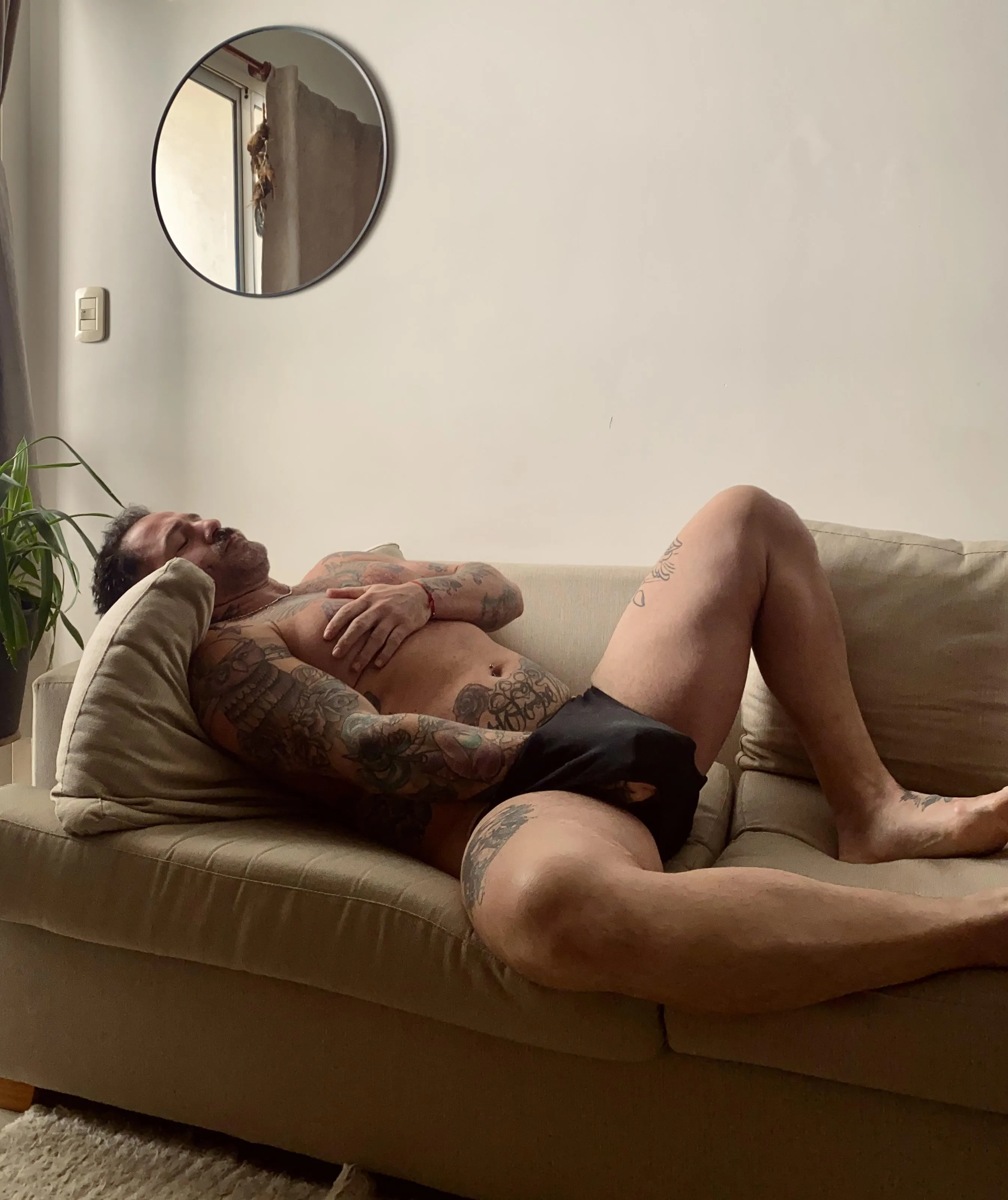 [37] nice Monday to jerk off. I guess I need a little help