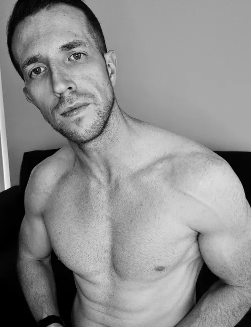 Bicep definition 💪🏻👌🏻