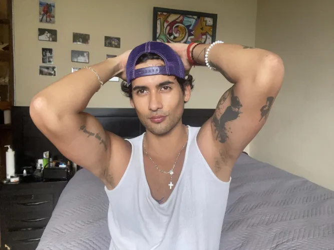 Do you wanna feel my scent?