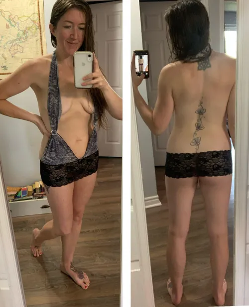 does this dress show too much for a mom ?