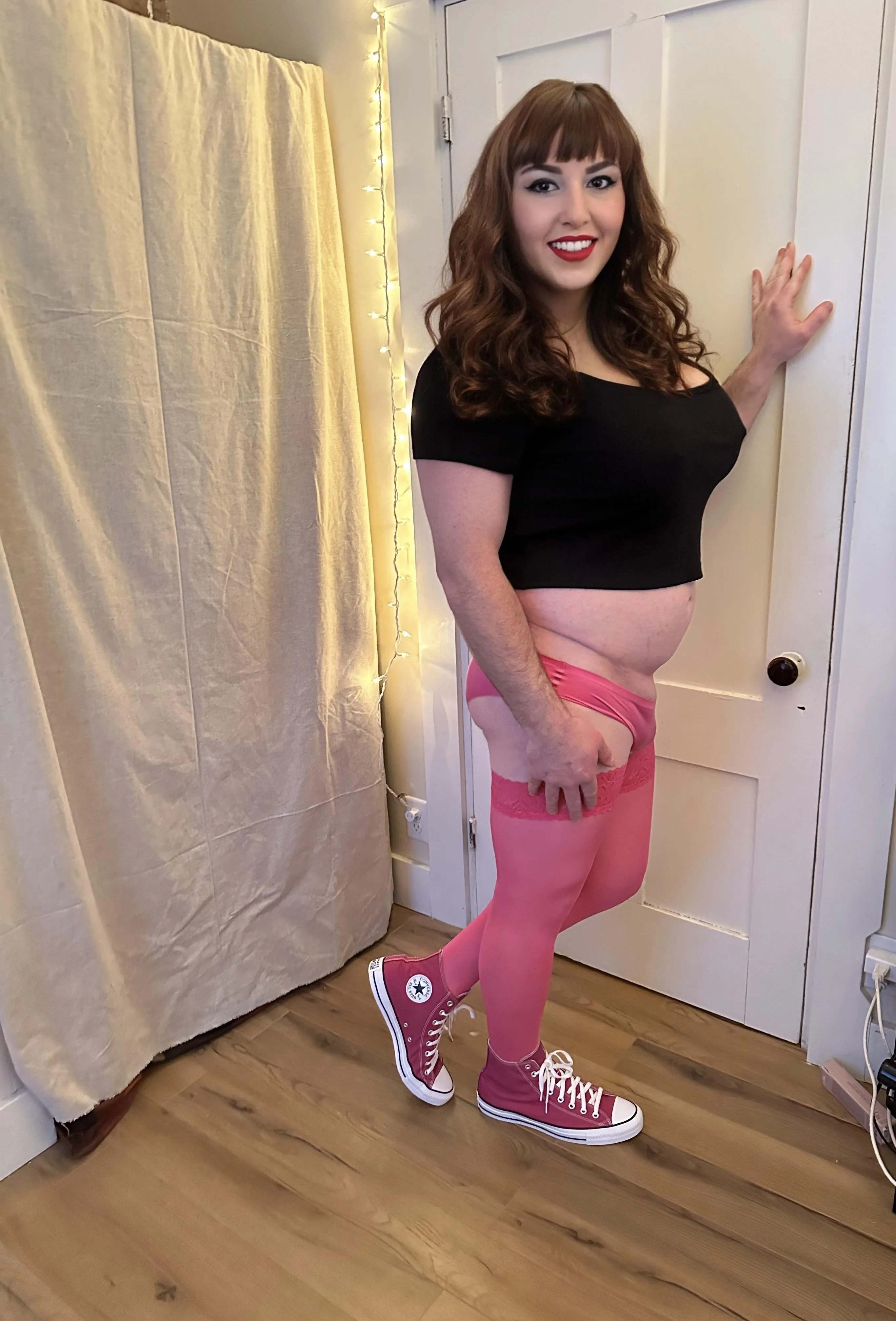 Feeling extra cute in my chucks💕