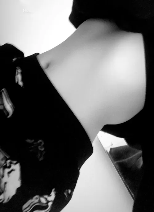 Good morning 🌄 DMs welcome 🖤