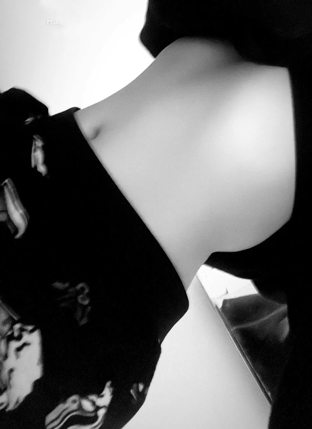 Good morning 🌄 DMs welcome 🖤