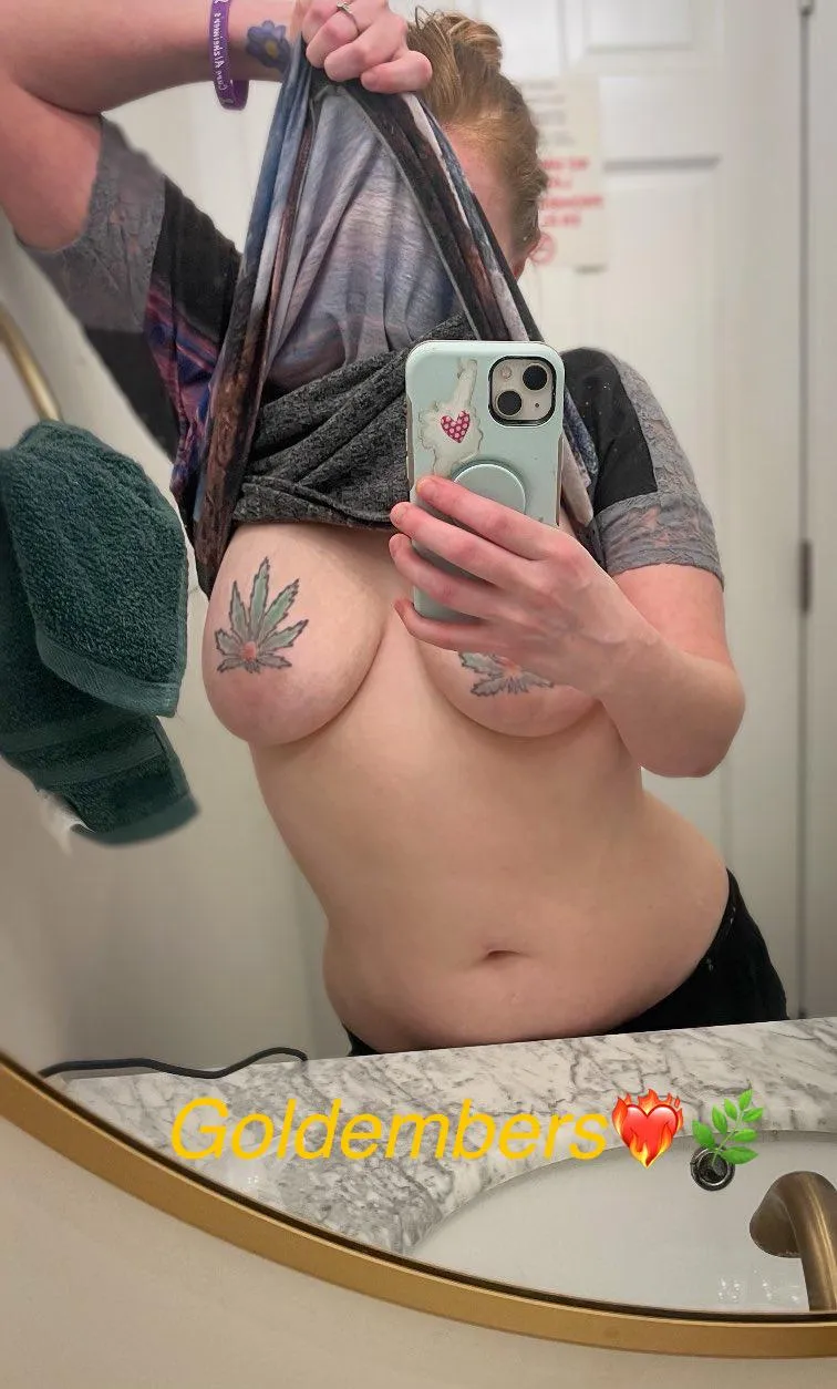 Goodnight perverts, simps, and fellow baddies bitch